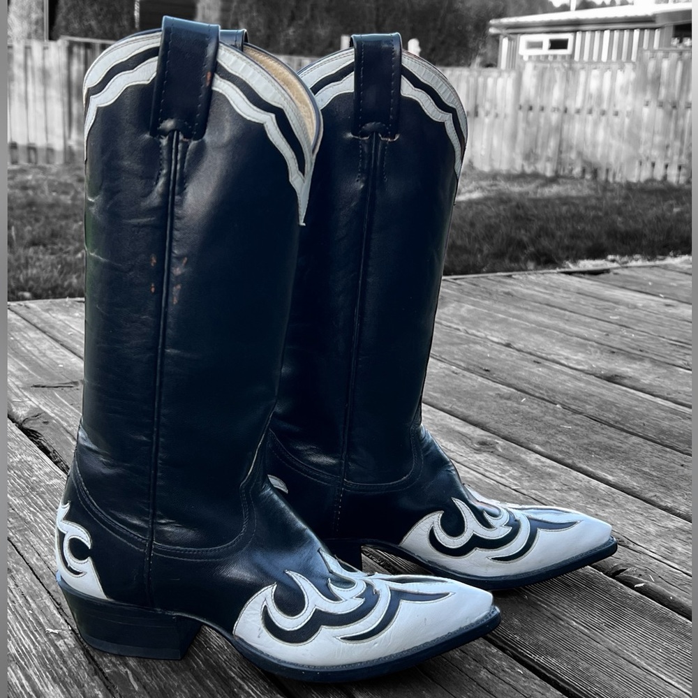 Vintage Larry Mahan Women’s Black and White Cowboy Boots